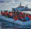 https://www.tp24.it/immagini_articoli/12-07-2017/1499877783-0-arrivate-trapani-persone-salvate-mare.jpg