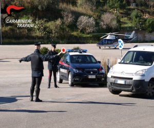 https://www.tp24.it/immagini_articoli/13-02-2017/1487001817-0-controlli-dei-carabinieri-ad-alcamo-arresti-e-denunce.jpg