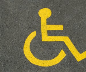 https://www.tp24.it/immagini_articoli/13-04-2017/1492064658-0-cassazione-parcheggiare-in-un-posto-riservato-ai-disabili-e-reato.jpg