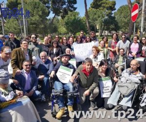 https://www.tp24.it/immagini_articoli/13-04-2017/1492067586-0-perche-la-sicilia-abbandona-i-disabili-soldi-solo-a-parole-e-impegni-mancati.jpg