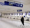 https://www.tp24.it/immagini_articoli/13-09-2017/1505297981-0-abbandona-figlio-aeroporto-parte-vacanza.jpg
