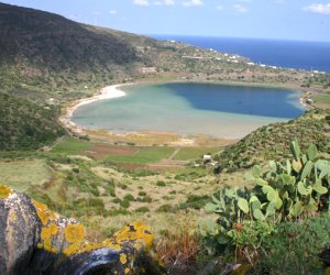 https://www.tp24.it/immagini_articoli/14-01-2016/1452727882-0-pantelleria-dammuso-abusivo-riesame-conferma-il-sequestro.jpg