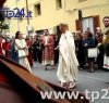 https://www.tp24.it/immagini_articoli/14-04-2017/1492183692-0-marsala-la-processione-del-giovedi-santo-e-le-strade-asfaltate-last-minute.jpg