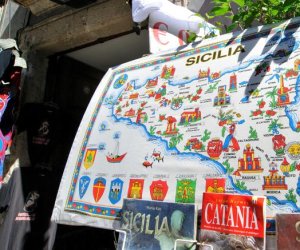 https://www.tp24.it/immagini_articoli/14-07-2017/1500019055-0-sicilia-famiglie-hanno-redditi-bassi-ditalia.jpg