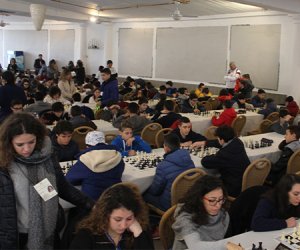 https://www.tp24.it/immagini_articoli/15-03-2023/1678915475-0-scacchi-i-campionati-studenteschi-di-scena-nbsp-il-20-aprile-a-marsala.jpg