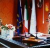 https://www.tp24.it/immagini_articoli/15-04-2018/1523773615-0-comune-erice-guerra-senatore-santangelo.jpg
