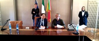https://www.tp24.it/immagini_articoli/15-05-2015/1431678370-0-evasori-eccellenti-di-sicilia-spuntano-i-primi-nomi-notaipregiudicatipolitici.png