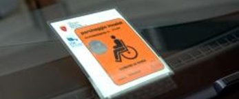 https://www.tp24.it/immagini_articoli/15-07-2013/1378804961-1-scrive-tommaso-sul-divieto-di-sosta-gratuita-per-i-disabili-nelle-strisce-blu-a-marsala.jpg