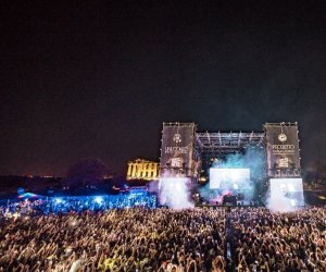 https://www.tp24.it/immagini_articoli/15-08-2022/1660556562-0-diecimila-giovani-all-unlocked-music-festival-la-notte-della-legalita-a-selinunte.jpg