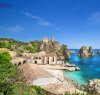 https://www.tp24.it/immagini_articoli/16-08-2017/1502862881-0-ferragosto-2017-boom-presenze-turistiche-sicilia.jpg