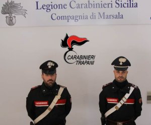 https://www.tp24.it/immagini_articoli/18-02-2020/1582025683-0-marsala-arrestata-spacciatrice-fermata-carabinieri-grammi-eroina.jpg