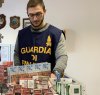 https://www.tp24.it/immagini_articoli/18-03-2020/1584524518-0-sicilia-sigarette-contrabbando-arrestato-padre-denunciato-figlio.jpg