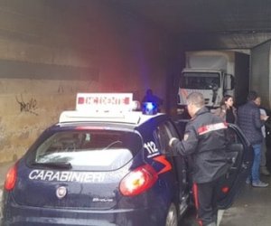 https://www.tp24.it/immagini_articoli/18-04-2018/1524067722-0-incidente-camion-castelvetrano.jpg