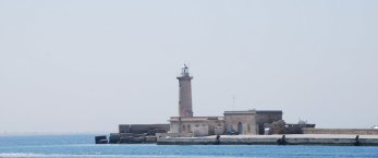 https://www.tp24.it/immagini_articoli/18-10-2013/1382094574-0-porto-di-marsala-la-myr-diffida-il-sindaco-adamo.jpg