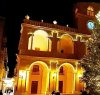https://www.tp24.it/immagini_articoli/18-12-2018/1545150161-0-buchi-prospetto-palazzo-aprile-addobbi-natalizi-marsala.jpg