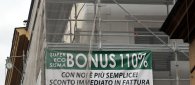 https://www.tp24.it/immagini_articoli/19-04-2024/1713480649-0-superbonus-lo-stop-fa-bene-ai-conti-pubblici-ma-in-sicilia-imprese-in-rivolta.jpg