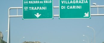 https://www.tp24.it/immagini_articoli/20-02-2023/1676925306-0-percorre-20-km-contromano-sull-autostrada-palermo-mazara-del-vallo.jpg