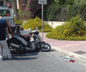 https://www.tp24.it/immagini_articoli/20-08-2017/1503241557-0-grave-incidente-marsala-auto-scooter-lungomare-maltese-ferito-59enne.jpg