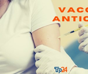 https://www.tp24.it/immagini_articoli/20-10-2021/1634736378-0-sicilia-false-esenzioni-per-il-vaccino-anticovid-denunciati-quattro-medici.png