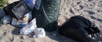 https://www.tp24.it/immagini_articoli/21-10-2019/1571638341-0-marsala-bella-fitusa-estate-sono-rifiuti-spiaggia.jpg