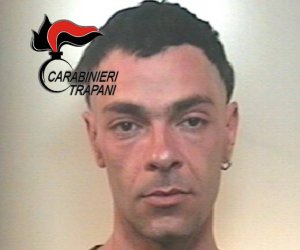 https://www.tp24.it/immagini_articoli/22-02-2017/1487754872-0-due-furti-in-un-pomeriggio-arrestato-dai-carabinieri-ad-alcamo.jpg