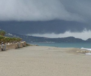 https://www.tp24.it/immagini_articoli/22-02-2018/1519278138-0-meteo-pioggia-temporali-provincia-trapani-allerta-protezione-civile.jpg