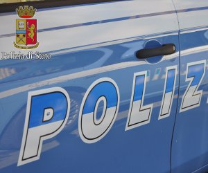 https://www.tp24.it/immagini_articoli/22-04-2019/1555923776-0-arresti-denunce-controlli-polizia-provincia-trapani.jpg