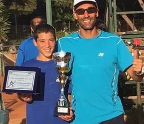 https://www.tp24.it/immagini_articoli/22-05-2017/1495445701-0-tennista-marsalese-giuseppe-pulizzi-campione-regionale-under.jpg