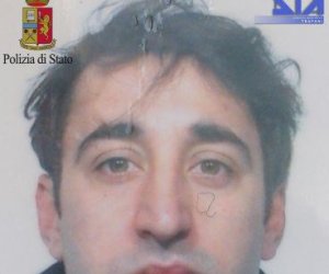 https://www.tp24.it/immagini_articoli/23-02-2017/1487841294-0-alcamo-operazione-freezer-armi-e-droga-sequestrati-a-giuseppe-di-giovanni.jpg