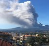 https://www.tp24.it/immagini_articoli/24-12-2018/1545662331-0-etna-eruzione-sciame-sismico-corso-gigantesca-nube-nera-catania.jpg