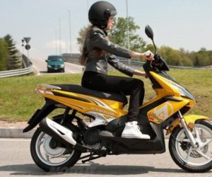 https://www.tp24.it/immagini_articoli/25-07-2020/1595710792-0-al-via-il-bonus-per-l-acquisto-di-moto-e-scooter-ecologici.jpg
