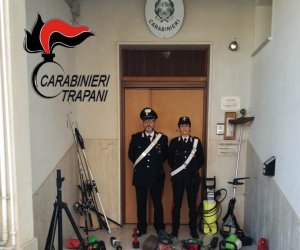 https://www.tp24.it/immagini_articoli/26-02-2019/1551178755-0-castellammare-menfi-rubare-villette-arrestati-carabinieri.jpg