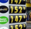 https://www.tp24.it/immagini_articoli/26-04-2023/1682530067-0-carburanti-anche-in-sicilia-le-nuove-regole-sui-cartelli-dei-prezzi.jpg