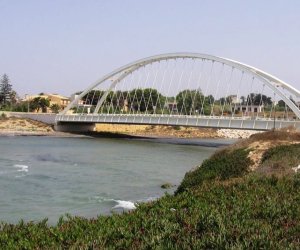 https://www.tp24.it/immagini_articoli/26-06-2018/1530012479-0-mazara-comune-chiede-libero-consorzio-manutenzione-ponte-fiume-arena.png