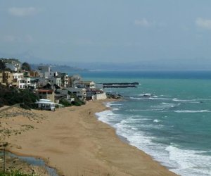 https://www.tp24.it/immagini_articoli/29-08-2016/1472426819-0-turista-francese-muore-in-spiaggia-a-marinella-di-selinunte.jpg
