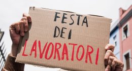 https://www.tp24.it/immagini_articoli/30-04-2024/1714512628-0-1-deg-maggio-festa-dei-nbsp-lavoratori-eventi-e-manifestazioni-nel-trapanese-e-in-sicilia.jpg
