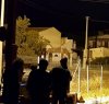 https://www.tp24.it/immagini_articoli/30-05-2018/1527655151-0-terrore-castellammare-golfo-uomo-esplode-alcuni-colpi-fucile-suicida.jpg