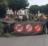 https://www.tp24.it/immagini_articoli/30-10-2021/1635609186-0-trapani-nbsp-continuano-le-proteste-dei-no-green-pass.jpg